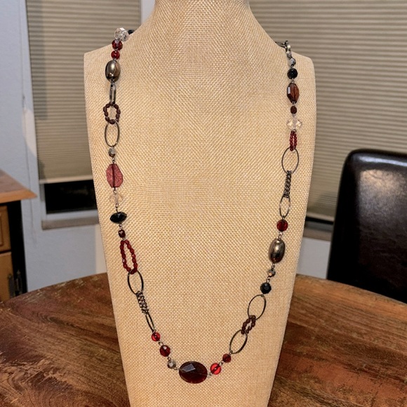 LOFT Jewelry - NWT LOFT Red & Black Chain and Bead Necklace